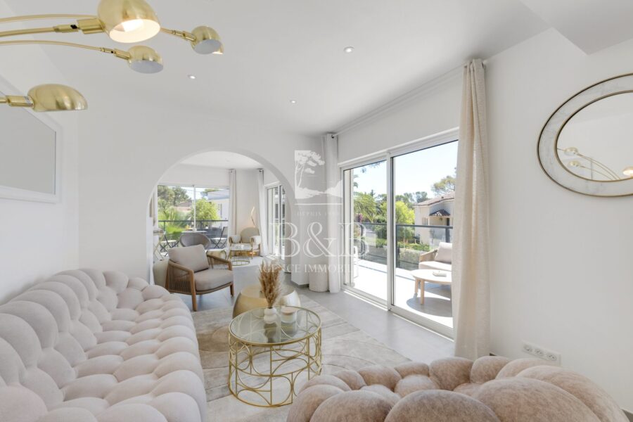 Appartement à vendre à Saint-raphaël — Vue mer — photo 10