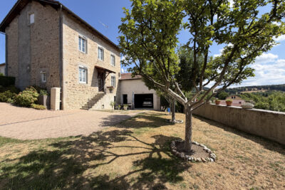 Maison à vendre à Saint-rémy-sur-durolle