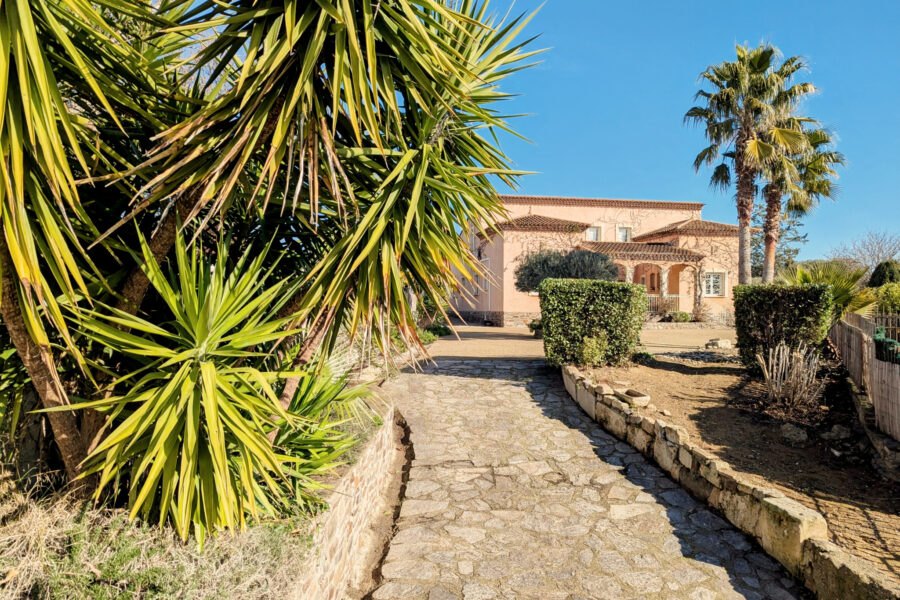 Maison à vendre à Espondeilhan — Vue nature — photo 2