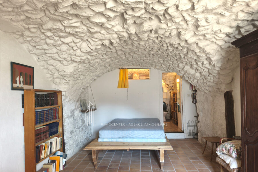 Maison à vendre à Ponet-et-saint-auban — Vue montagne — photo 8