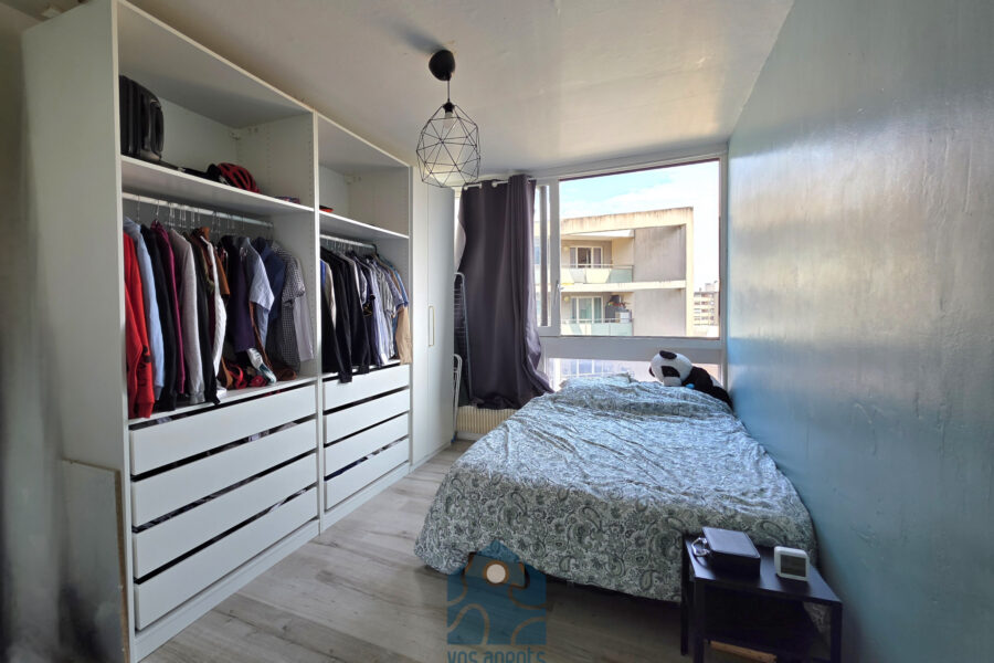 Appartement à vendre à Clermont-ferrand — Vue sur la ville — photo 6