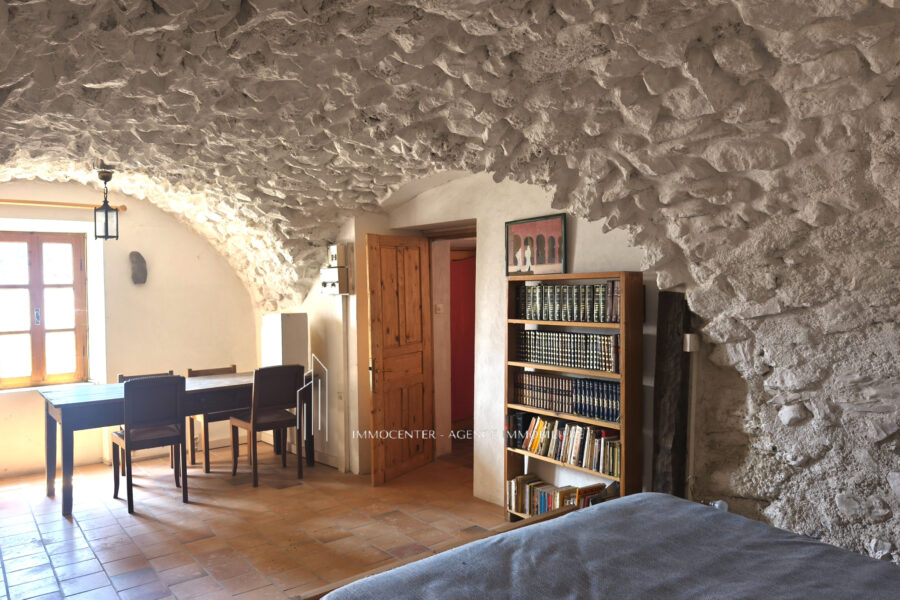 Maison à vendre à Ponet-et-saint-auban — Vue montagne — photo 9