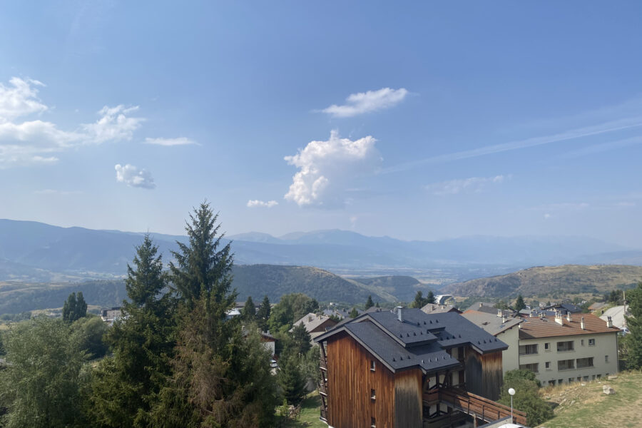 Appartement à vendre à Font-romeu-odeillo-via — Vue montagne — photo 1