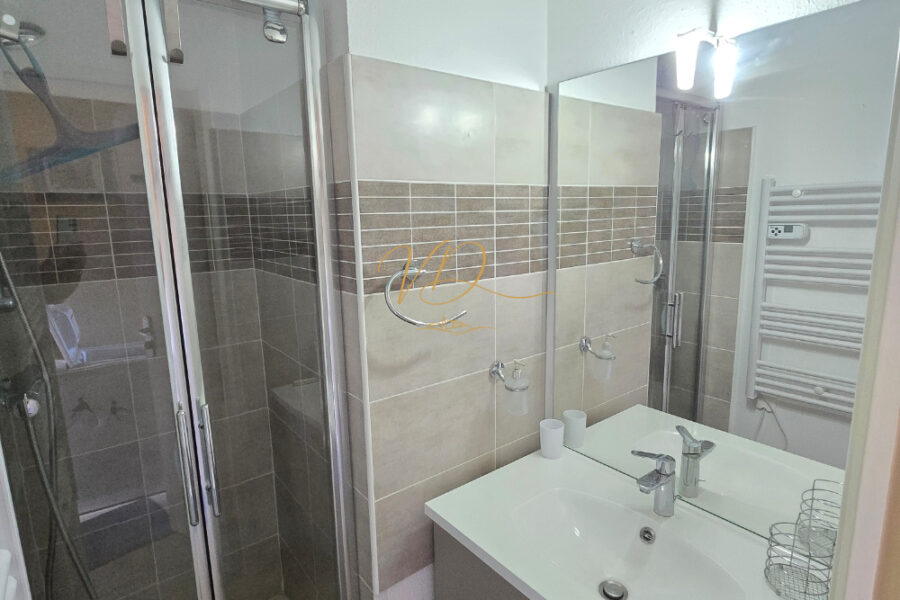 Appartement à vendre à La Croix-Valmer — Vue mer — photo 4