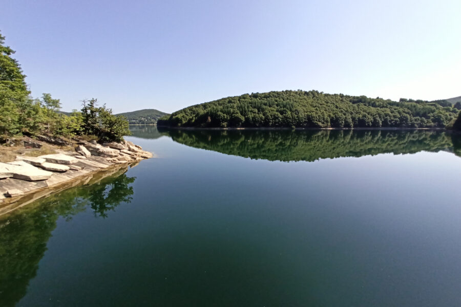 Terrain à vendre à La salvetat-sur-agout — Vue lac — photo 16