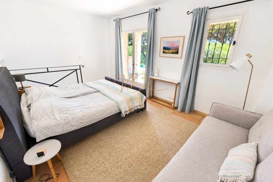 Maison à vendre à La croix-valmer — Vue mer — photo 12