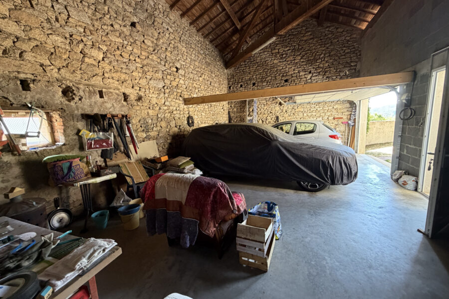 Maison à vendre à Saint-rémy-sur-durolle — Vue nature — photo 2