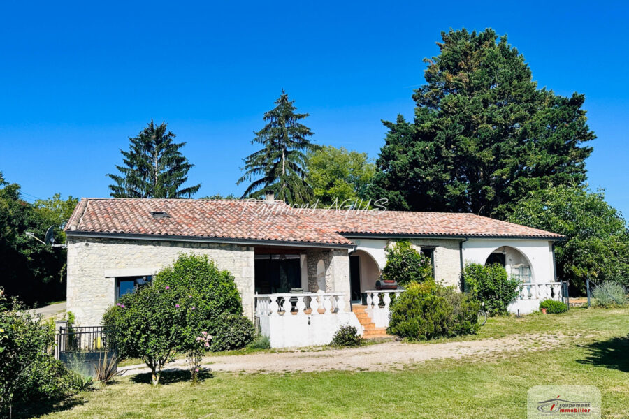 Maison à vendre à Loubès-bernac — Vue vignes — photo 2