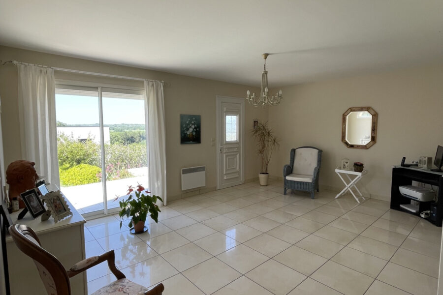 Maison à vendre à Castelnau-de-guers — Vue dégagée — photo 4