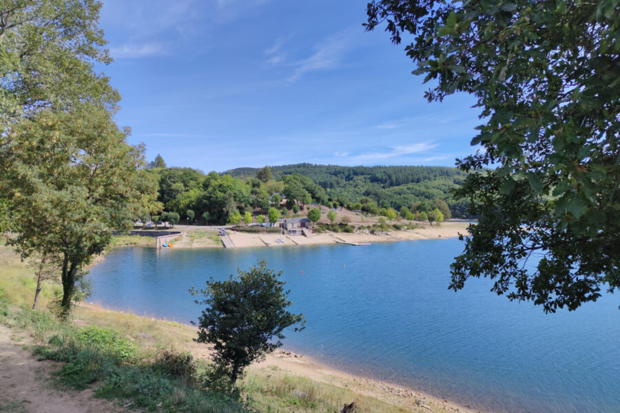 Terrain à vendre à La salvetat-sur-agout — Vue lac — photo 4