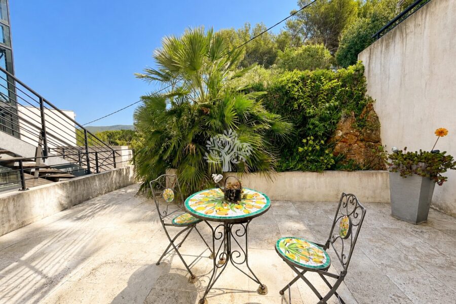Appartement à vendre à Sanary-sur-mer — Vue mer — photo 8