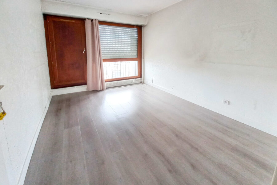 Appartement à vendre à Créteil — Vue sur la ville — photo 6
