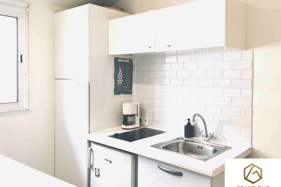 Appartement à louer à Marseille — Vue sur la ville — photo 8