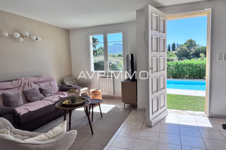 Maison à vendre à Saint-cyr-sur-mer — Vue nature — photo 10