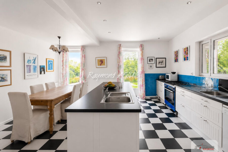 Maison à vendre à Saint-Émilion — Vue lac — photo 12