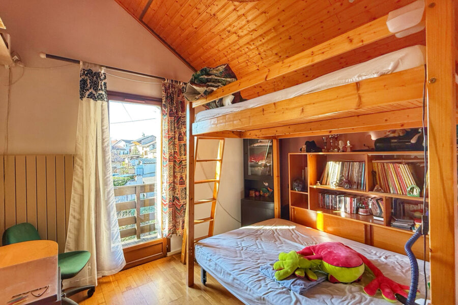 Maison à vendre à Charnècles — Vue montagne — photo 10