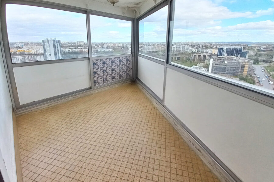 Appartement à vendre à Créteil — Vue sur la ville — photo 1