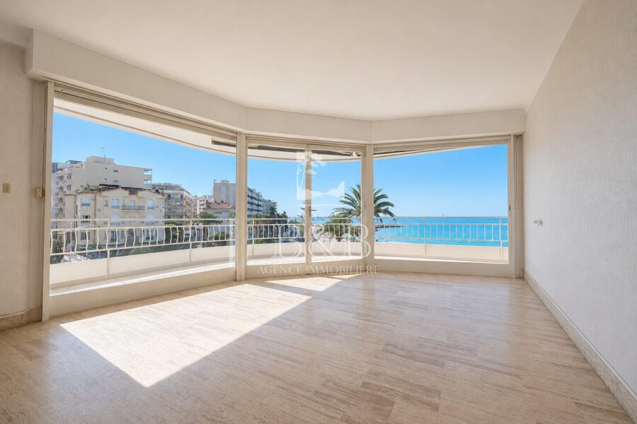 Appartement à vendre à Saint-raphaël — Vue mer — photo 4