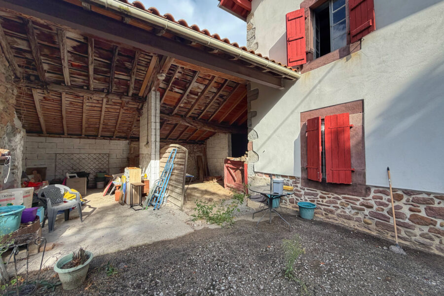 Maison à vendre à Saint-jean-pied-de-port — Vue montagne — photo 6