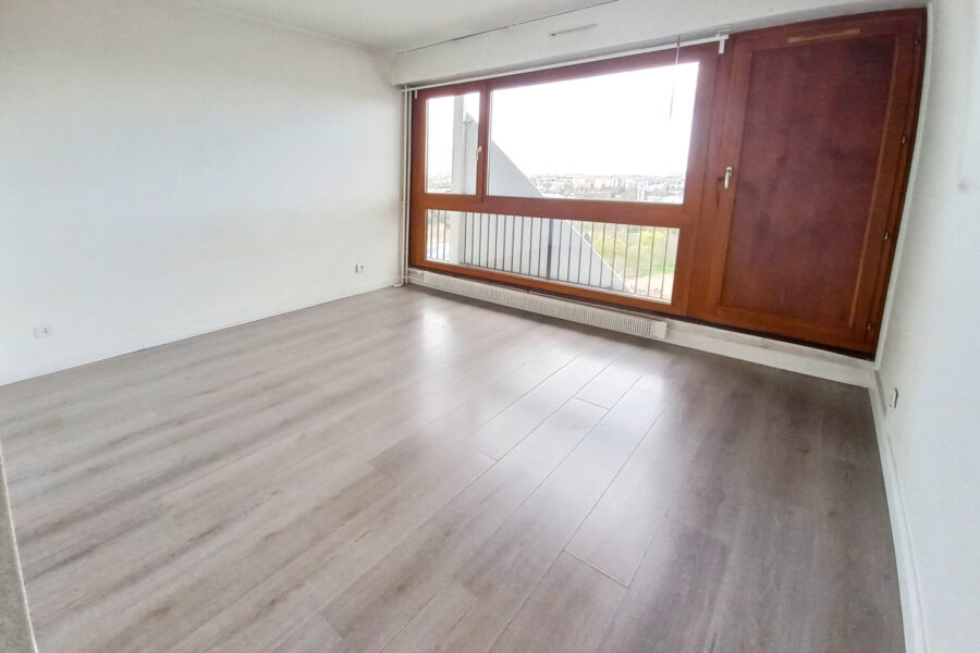 Appartement à vendre à Créteil — Vue sur la ville — photo 4