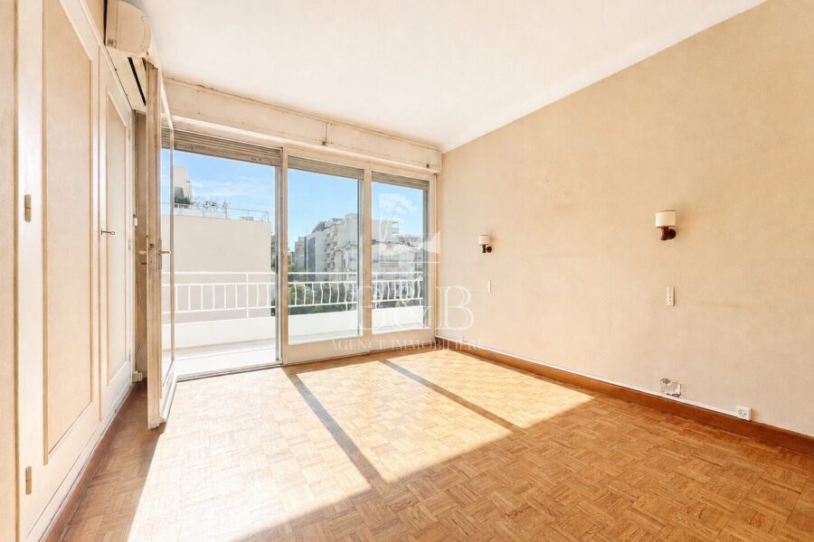Appartement à vendre à Saint-raphaël — Vue mer — photo 5