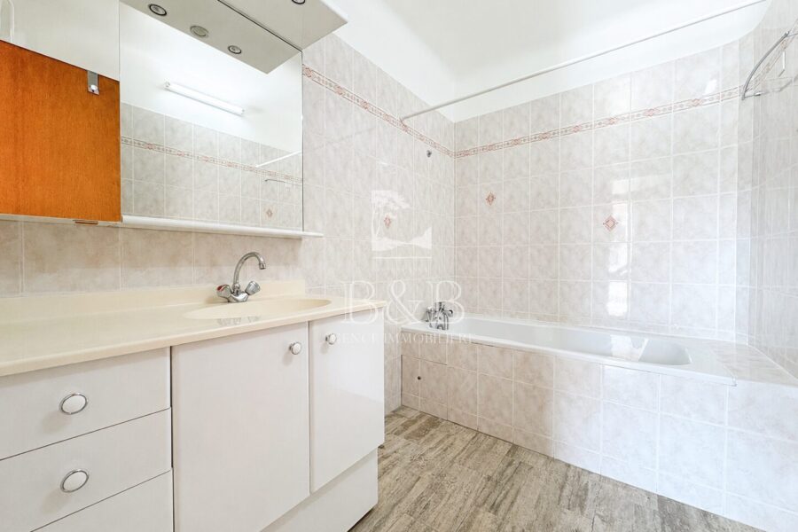 Appartement à vendre à Saint-raphaël — Vue mer — photo 6