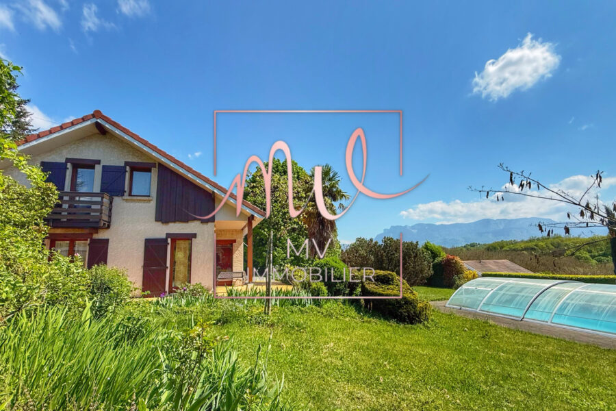 Maison à vendre à Charnècles — Vue montagne — photo 2