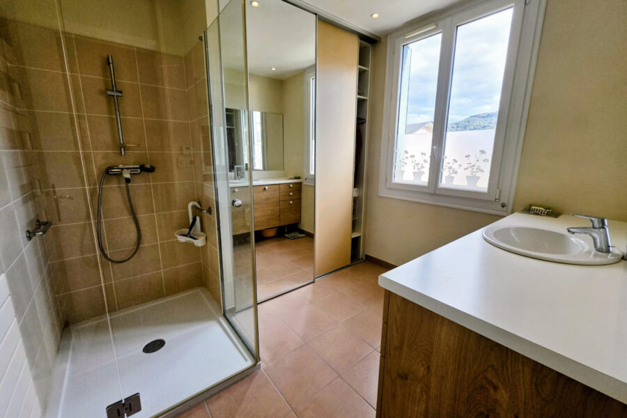 Maison à vendre à Argelès-Gazost — Vue montagne — photo 4