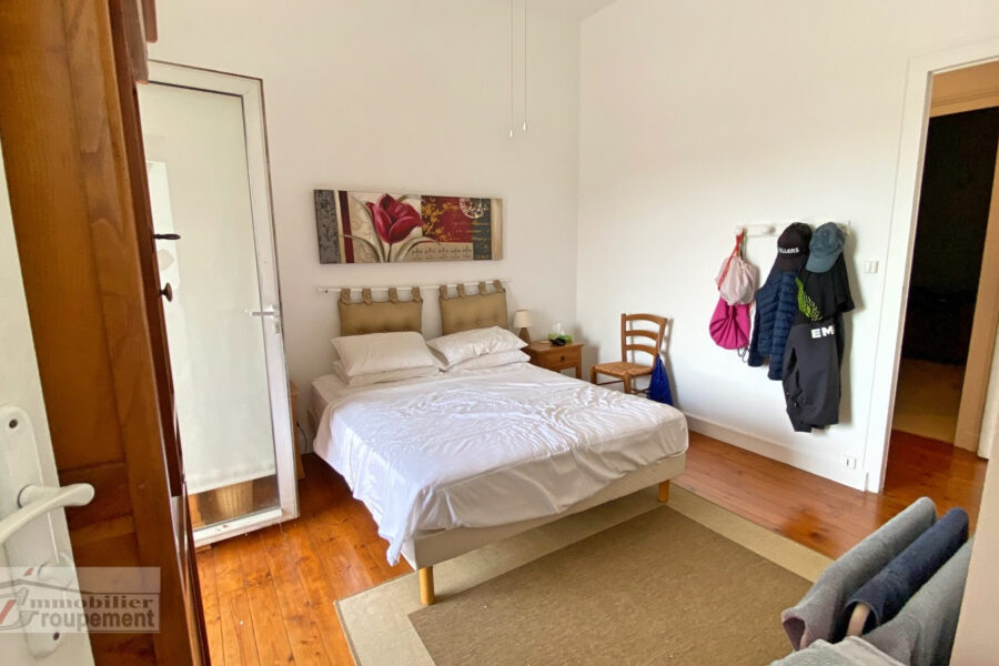 Maison à vendre à Castillon-la-bataille — Vue fleuve — photo 12
