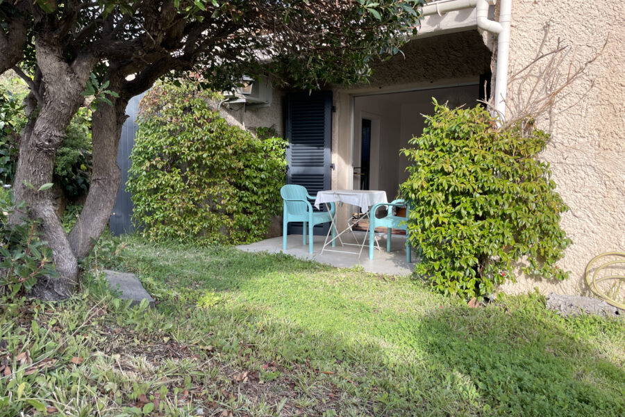 Maison à vendre à Bormes-les-mimosas — Vue mer — photo 9
