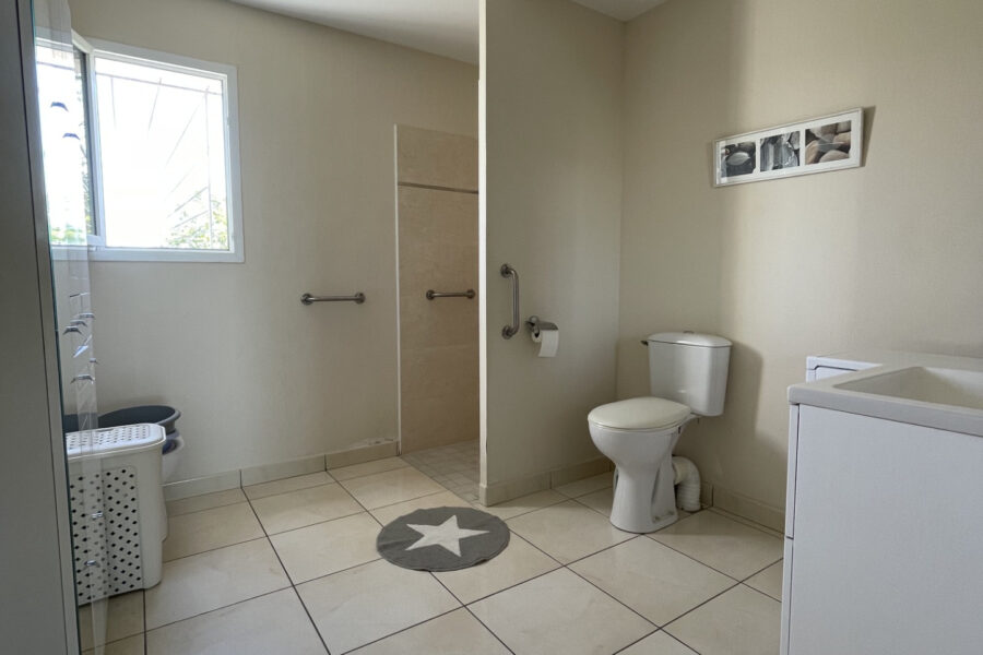 Maison à vendre à Castelnau-de-guers — Vue dégagée — photo 11