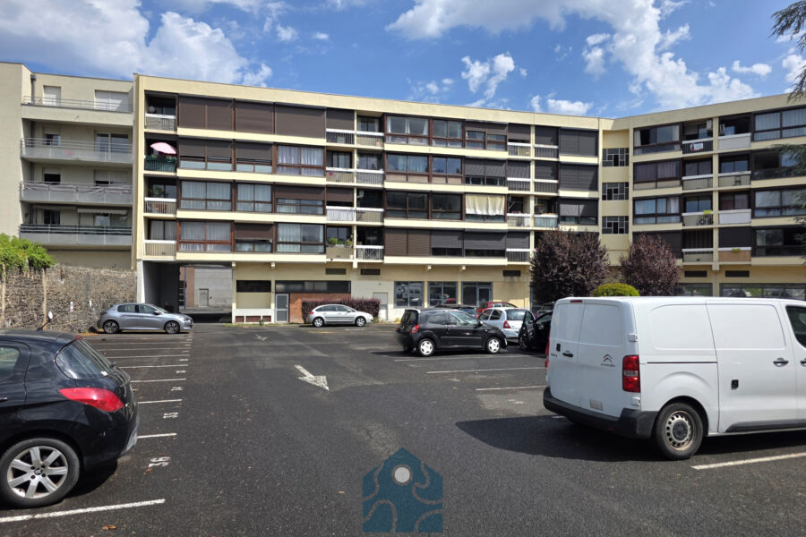 Appartement à vendre à Clermont-ferrand — Vue sur la ville — photo 10