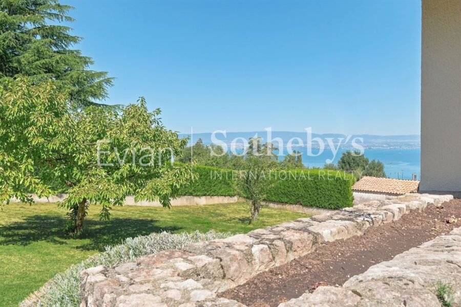 Maison à vendre à Evian les bains — Vue fleuve — photo 2