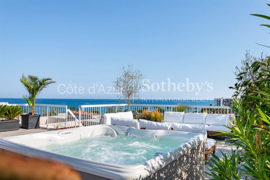 Appartement à vendre à Cagnes sur mer — Vue mer — photo 1