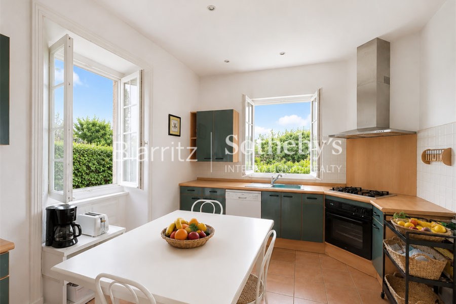 Maison à vendre à Anglet — Vue parc & jardin — photo 5