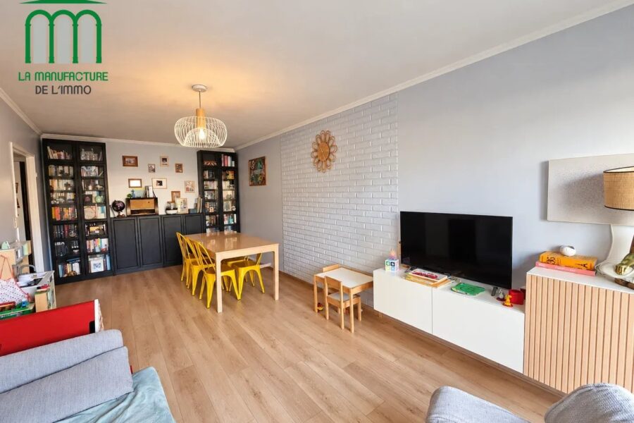 Appartement à vendre à Saint-Étienne — Vue montagne — photo 3