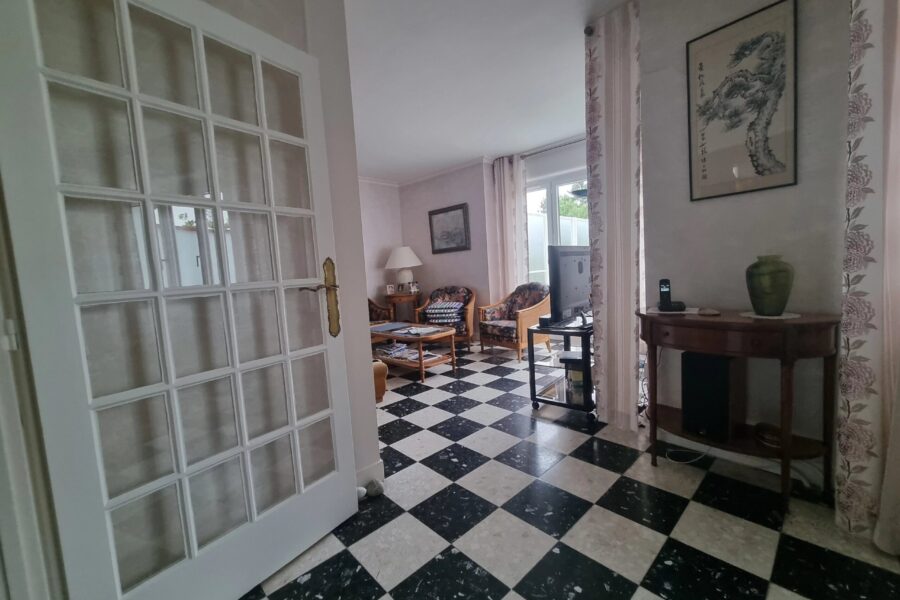 Maison à vendre à Orléans — Vue sur la ville — photo 6