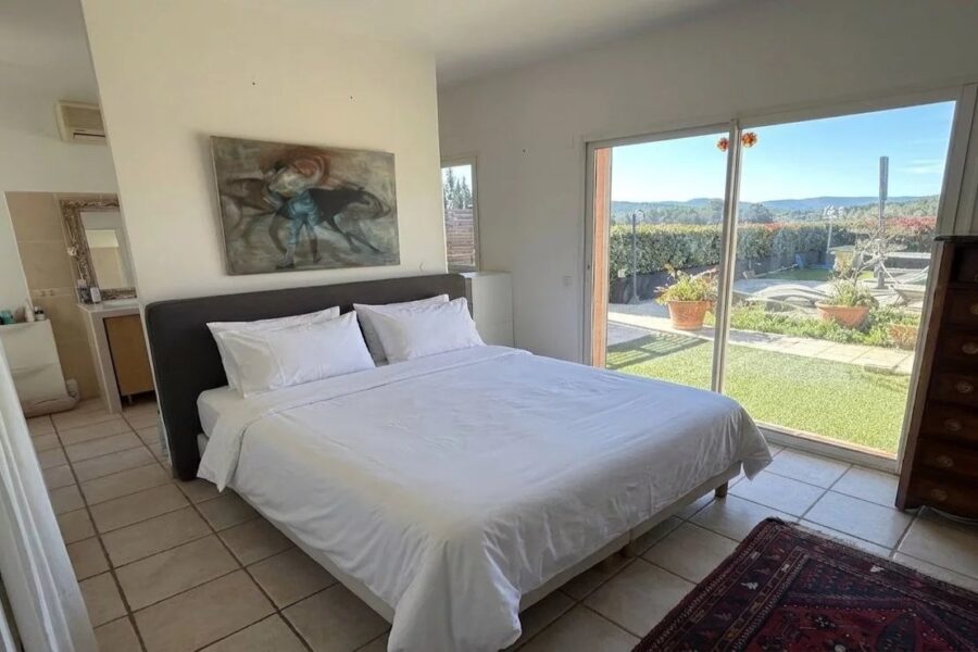 Maison à vendre à Cotignac — Vue montagne — photo 7
