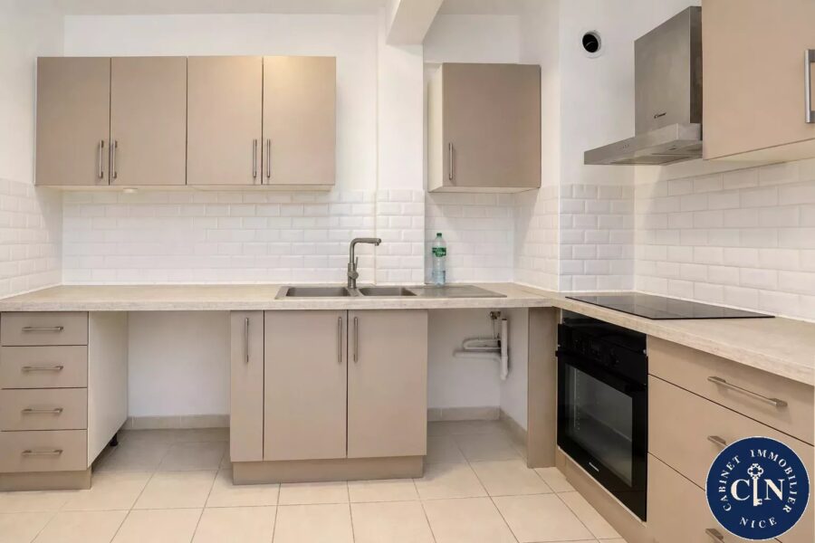 Appartement à vendre à Nice — Vue sur la ville — photo 7