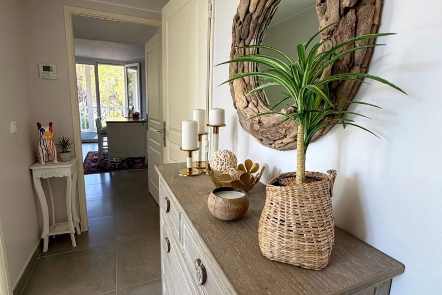 Appartement à vendre à Cavalaire-sur-mer — Vue parc & jardin — photo 4