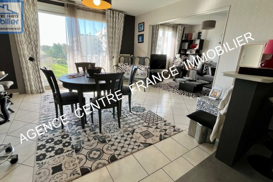 Appartement à vendre à Bourges — Vue parc & jardin — photo 2