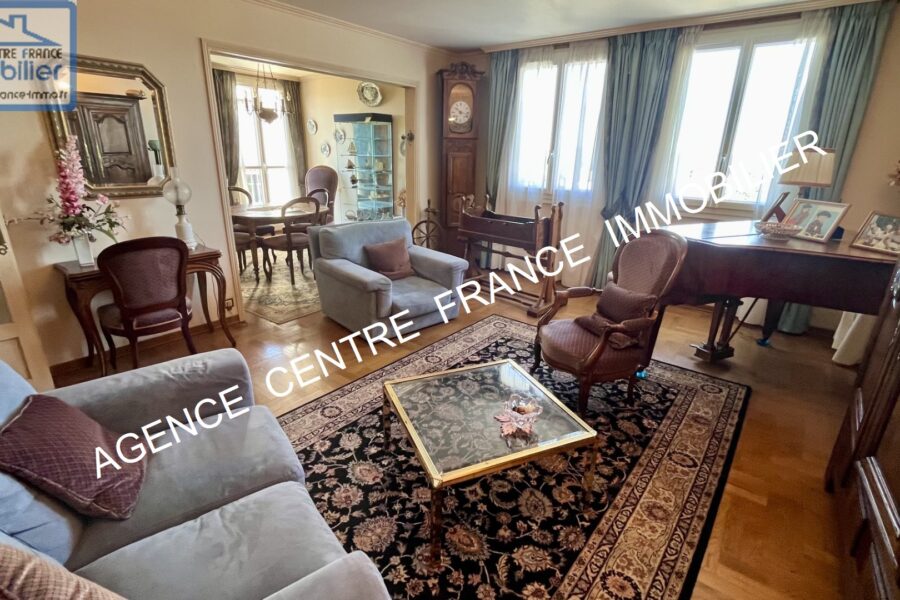 Appartement à vendre à Bourges — Vue sur la ville — photo 2