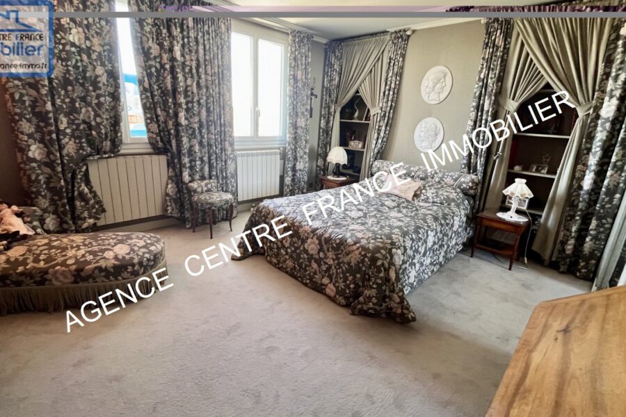Appartement à vendre à Bourges — Vue sur la ville — photo 6
