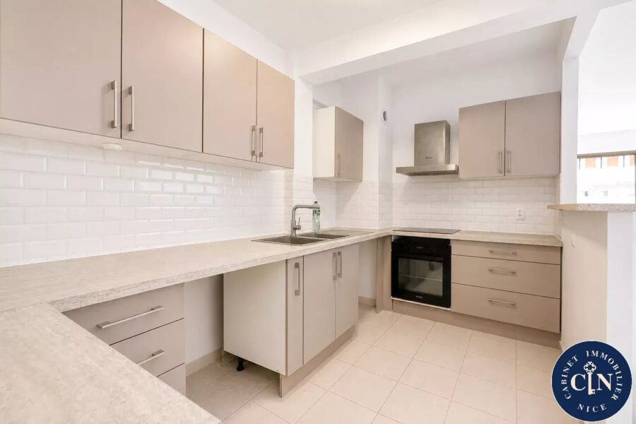 Appartement à vendre à Nice — Vue sur la ville — photo 8