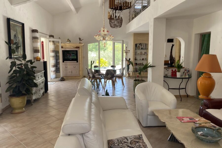 Maison à vendre à Flayosc — Vue parc & jardin — photo 7