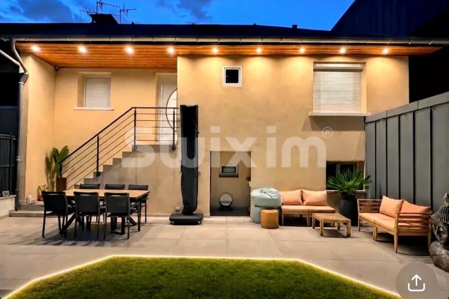 Appartement à vendre à Chambéry — Vue montagne — photo 2