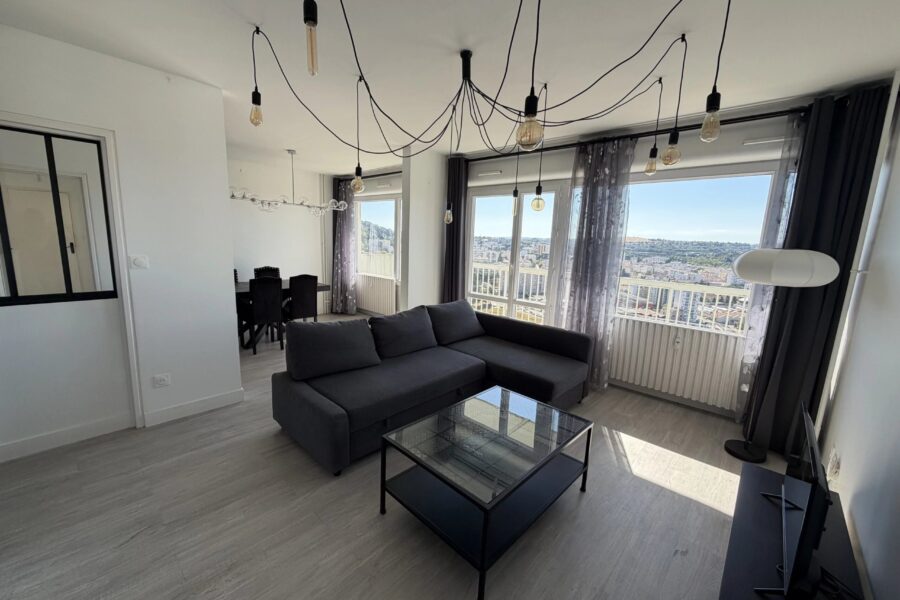 Appartement à vendre à Saint-Étienne — Vue montagne — photo 2