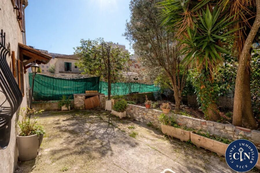 Maison à vendre à Nice — Vue nature — photo 17