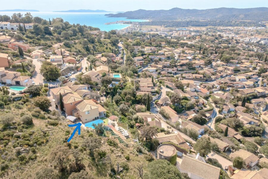 Maison à vendre à Le lavandou — Vue montagne — photo 25