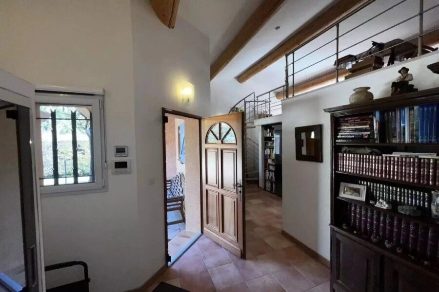Maison à vendre à Cotignac — Vue parc & jardin — photo 24